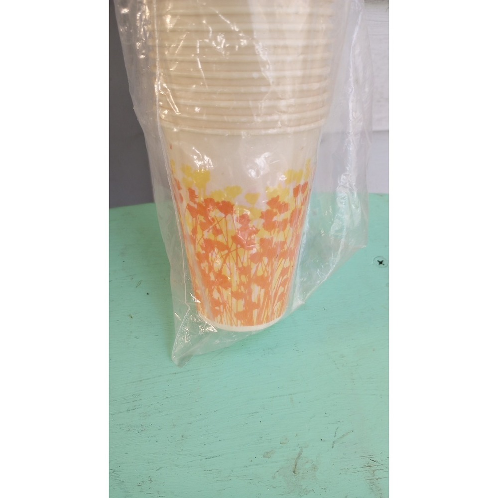 Vtg‎ Rare Sleeve Sweetheart Floral Yellow Orange Flower Wax Paper Cups 100 7 oz.
